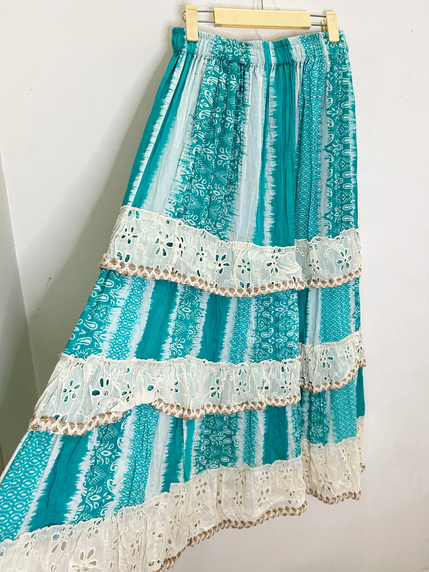 Bandhani Skirt: Waist- 26” TO 34”