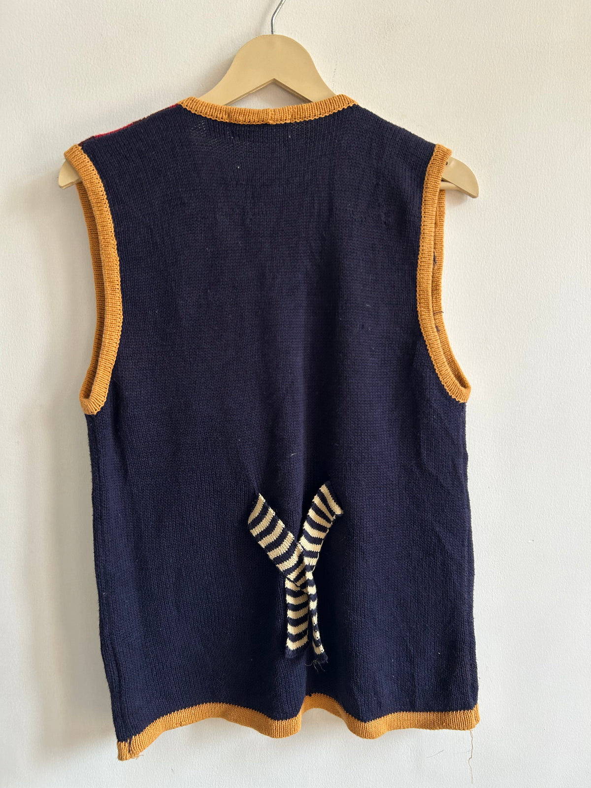 Vintage Travel Motif Knit Blue Vest