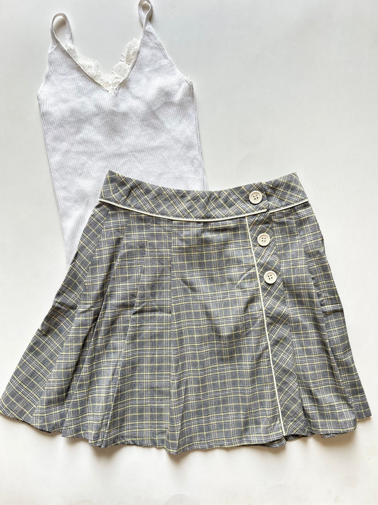 Side Button Skirt Waist 28”