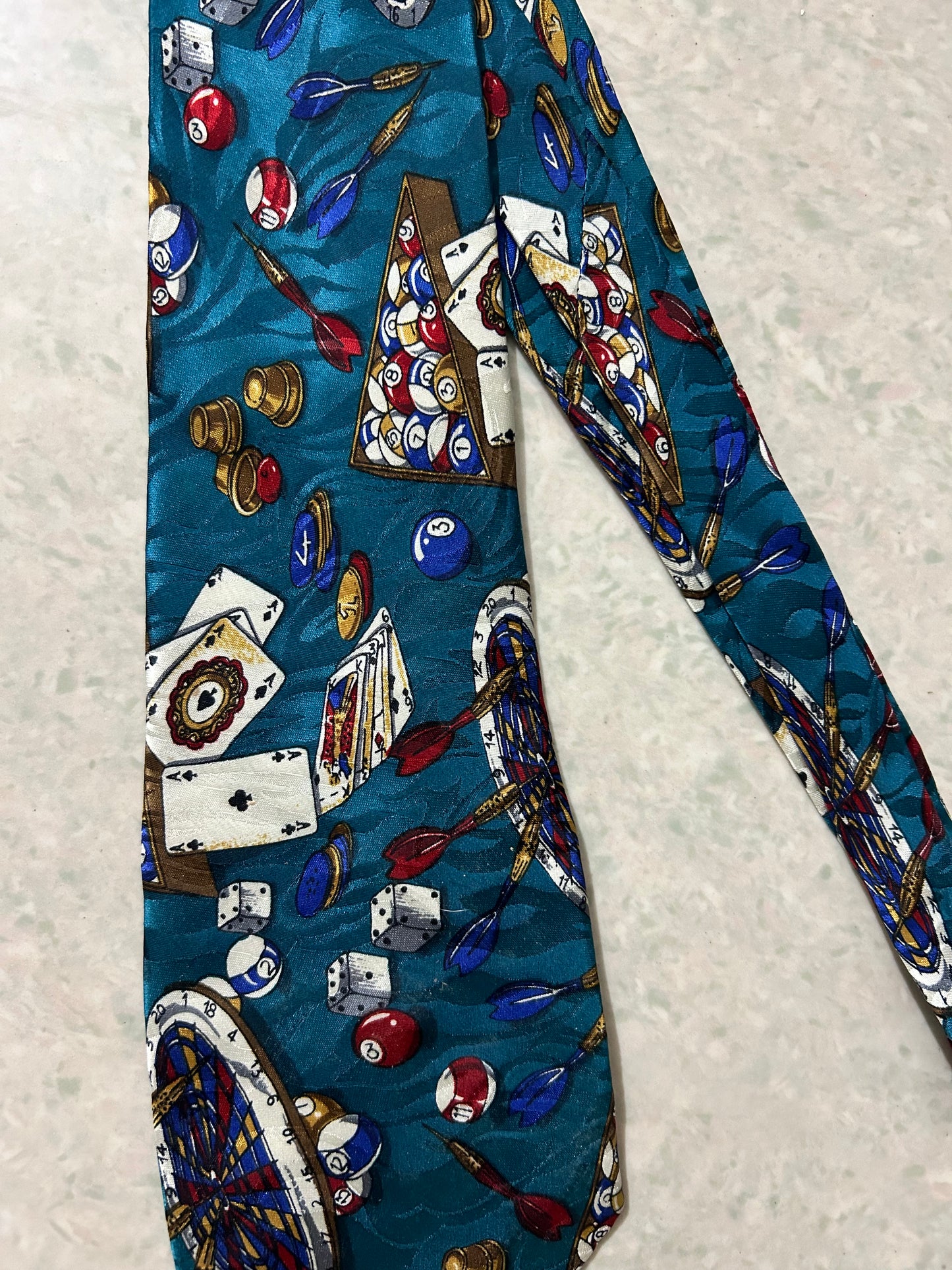 Pinteresty Arcade Tie