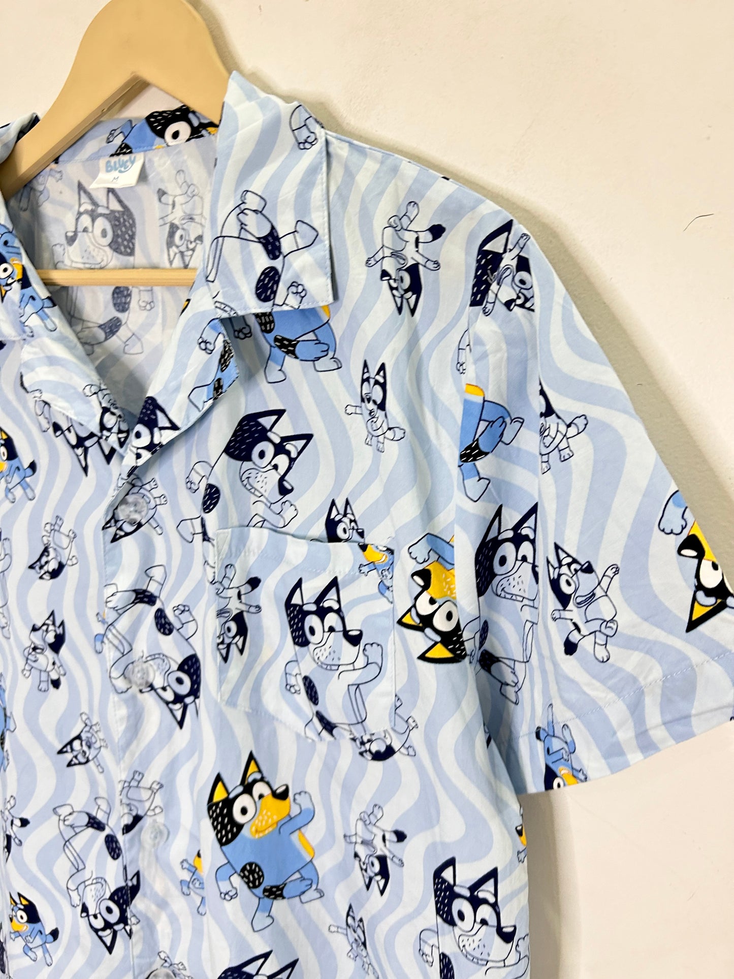 Bluey Shirt- Chest: 44”