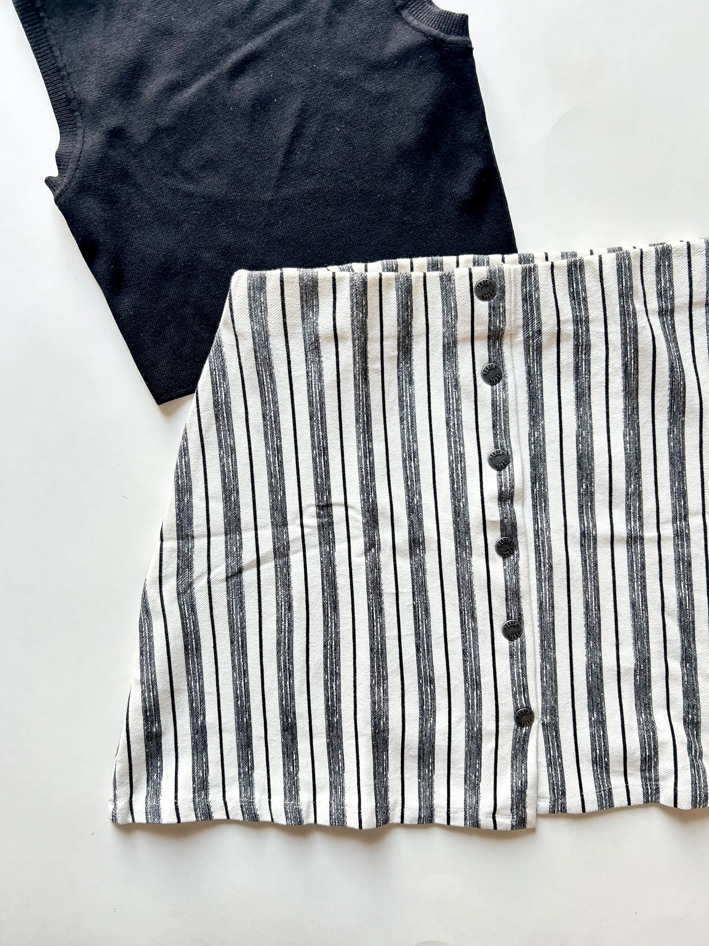Vertical B&W Skirt