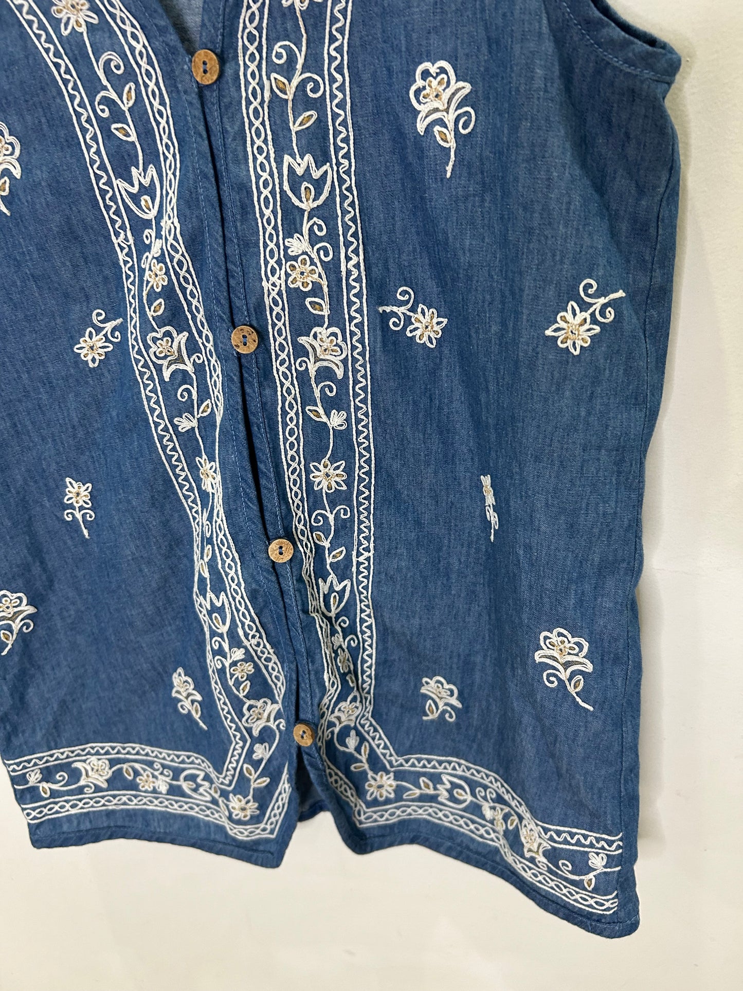 Vest Embroidered- Bust: 38