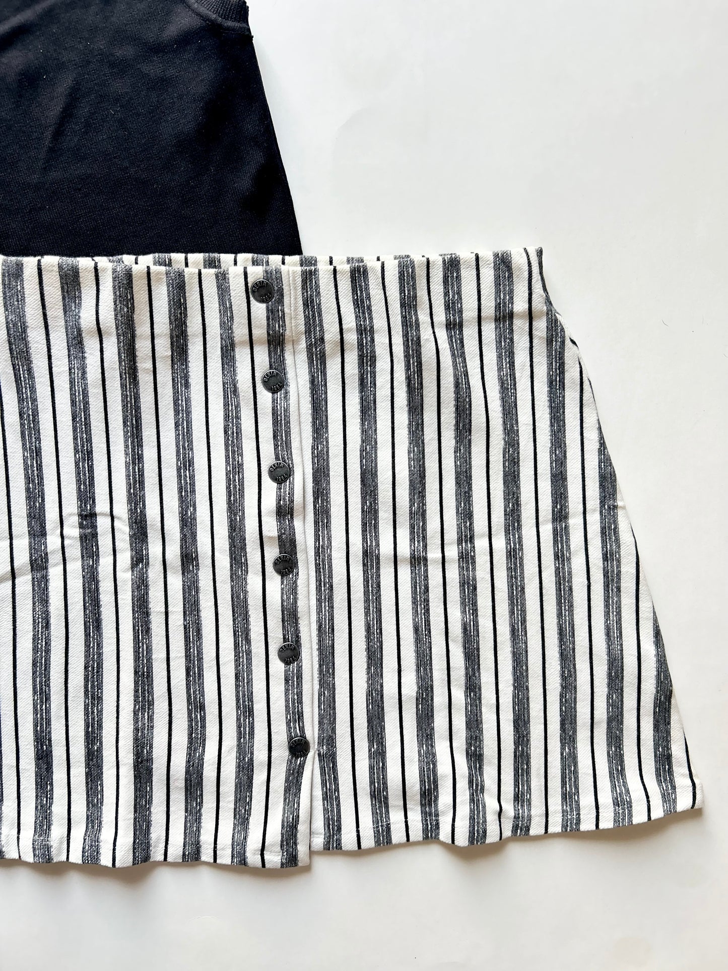 Vertical B&W Skirt