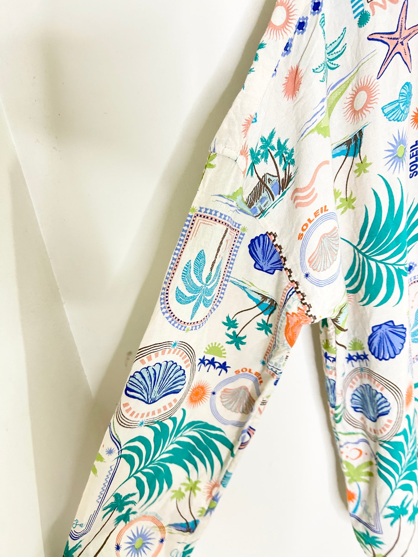 Printed Shirt: M