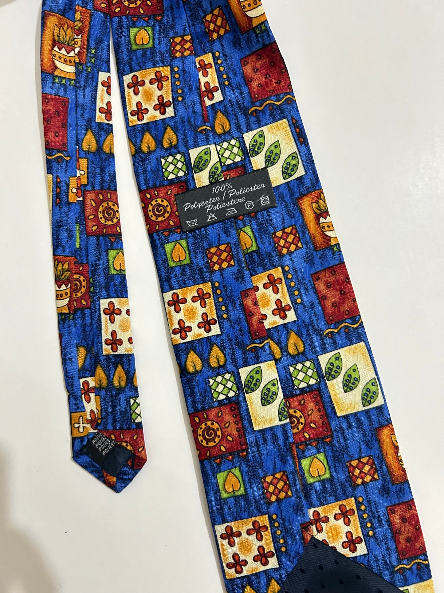 Symbolic and motifs Tie