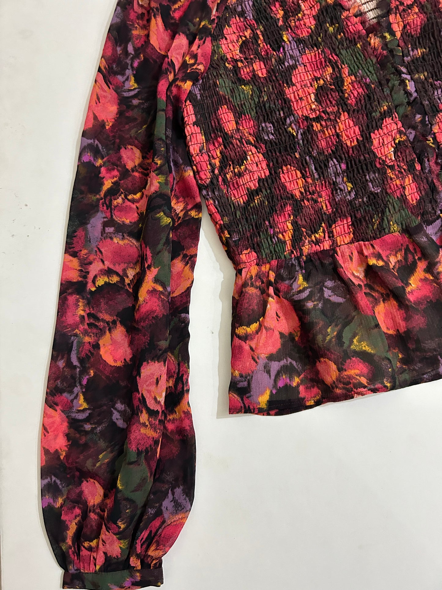 Floral Balloon Top: Bust- 32” TO 42”
