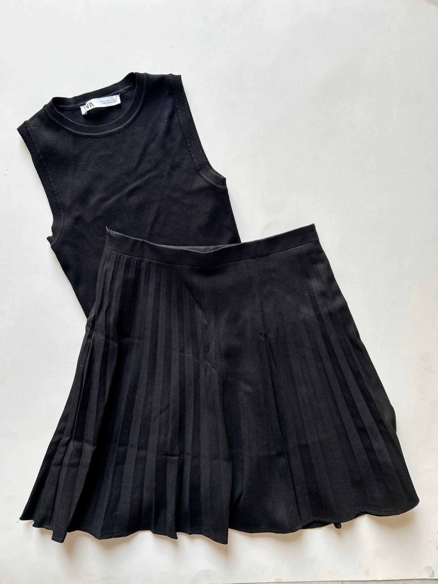 Black Pleated Skirt Waist 28”