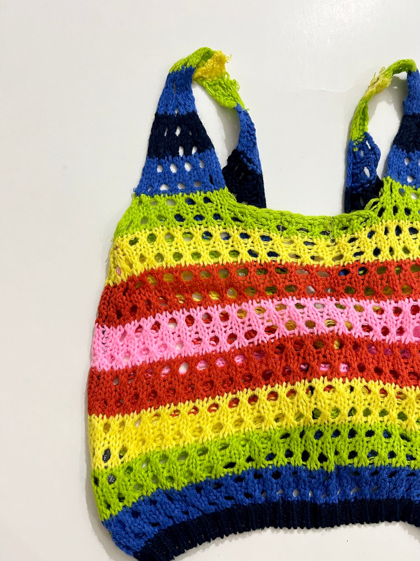 Rainbow Top: Bust- 30” TO 40”