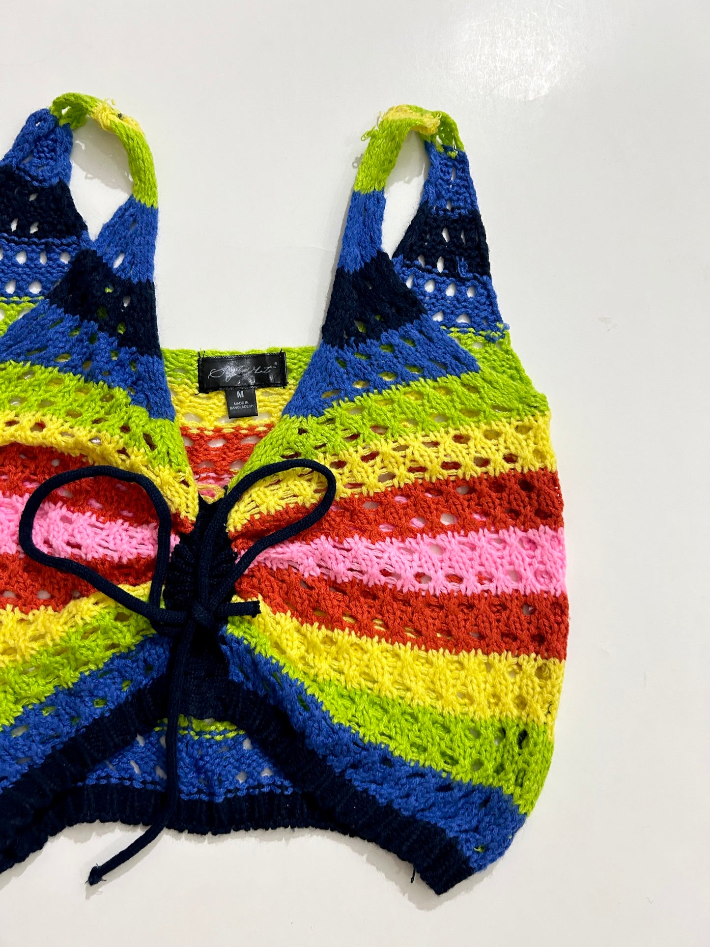 Rainbow Top: Bust- 30” TO 40”