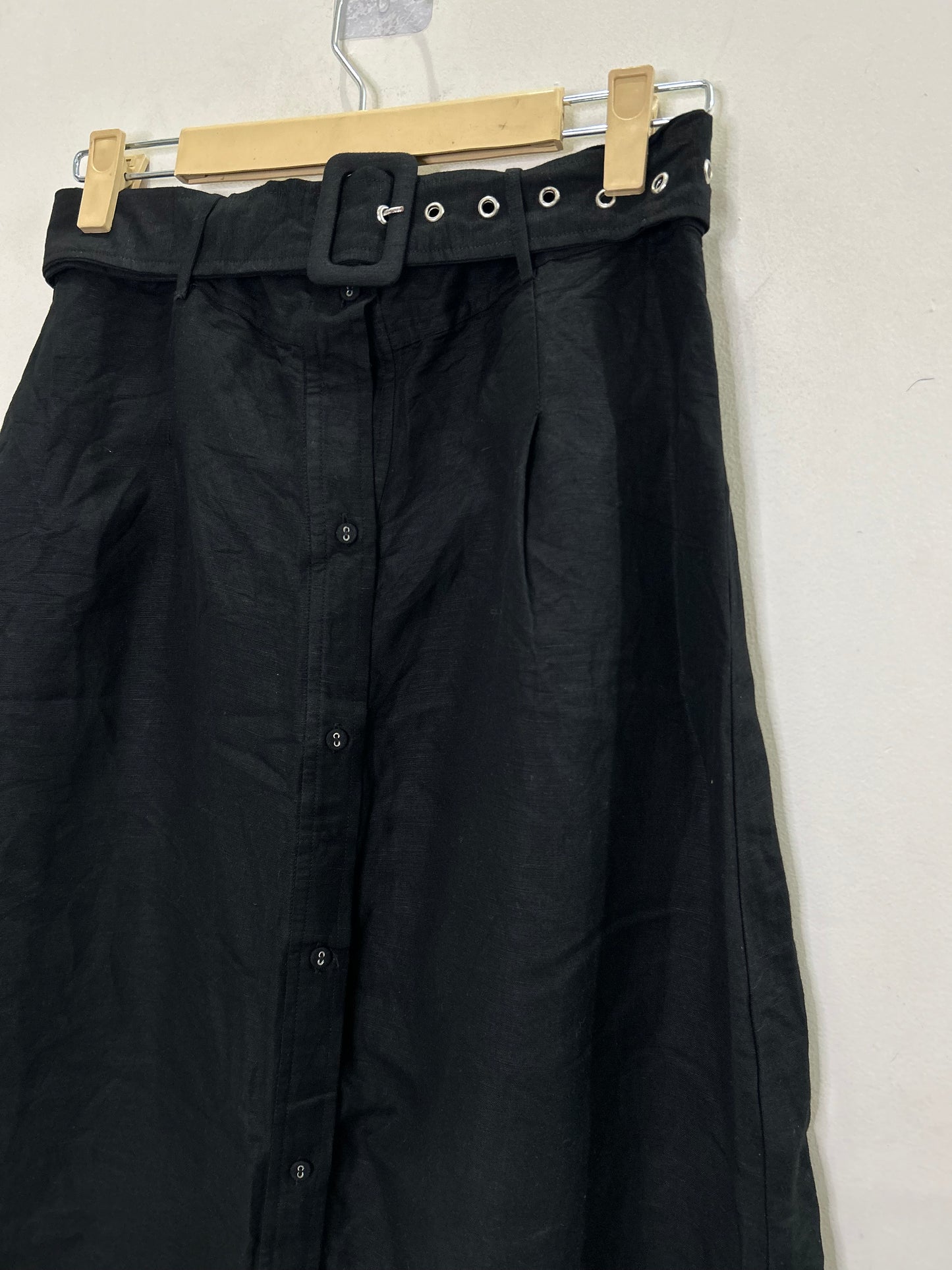 Linen Solid Black Skirt with Belt