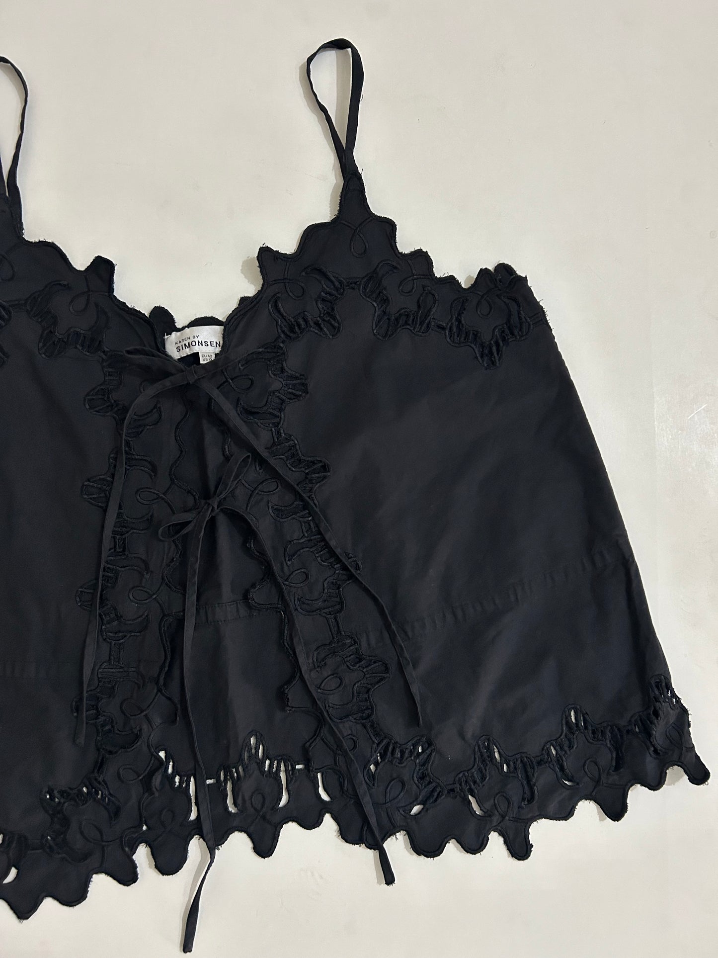 Cotton Front Knot Black Top