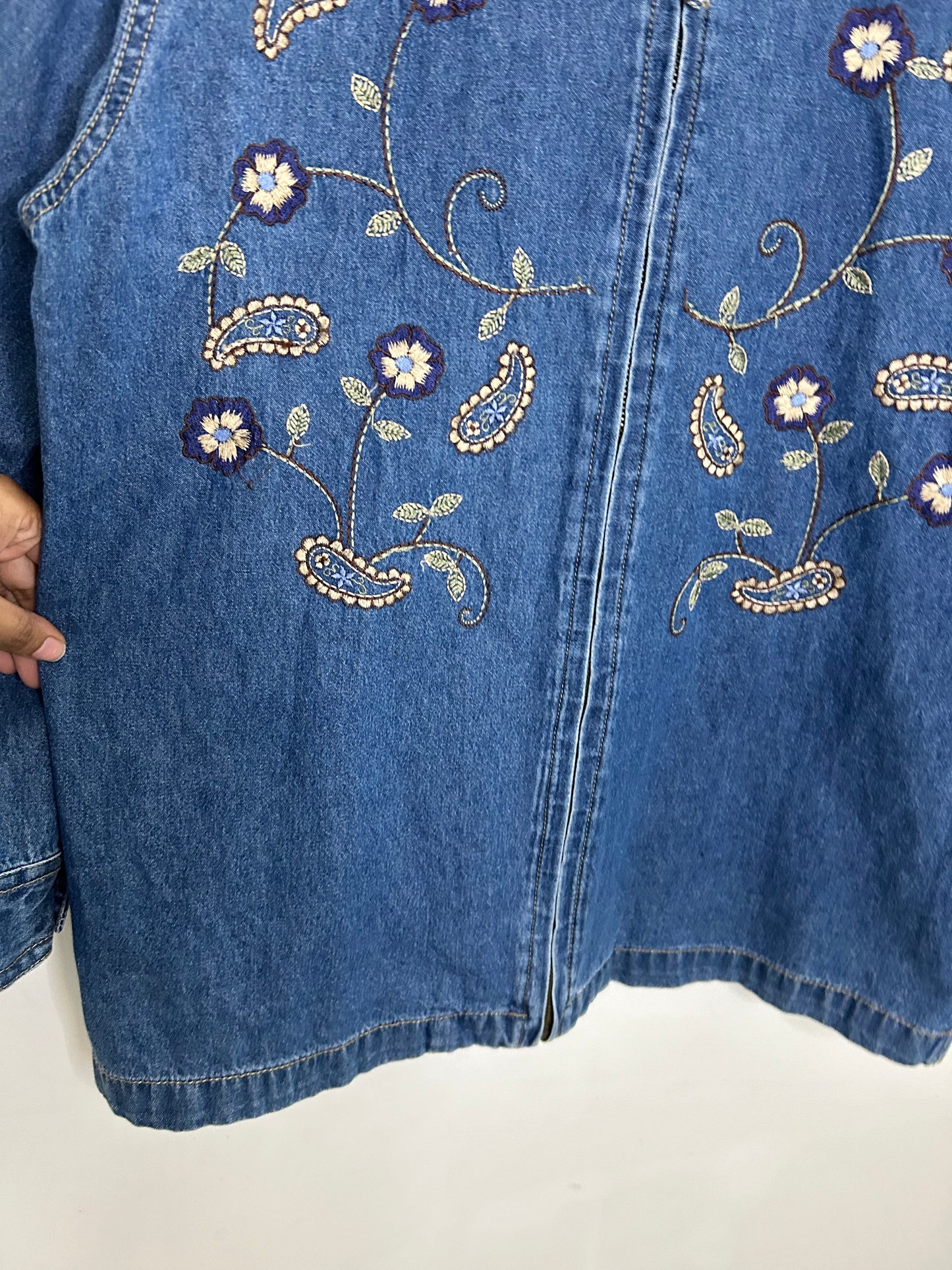 Zipper Embroidered Jacket/ Shirt