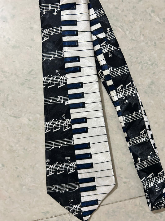 Pinteresty Keyboard Tie