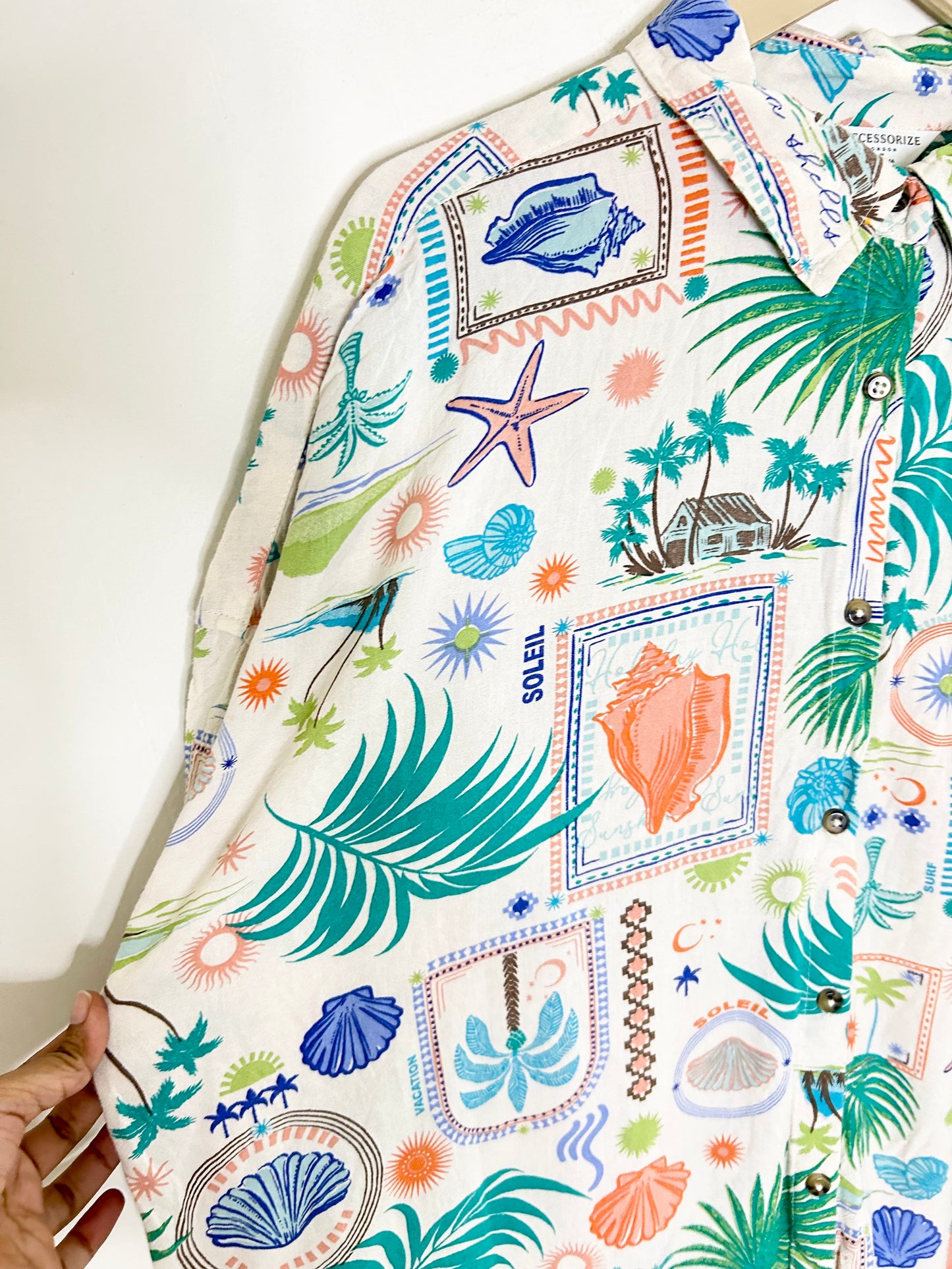 Printed Shirt: M