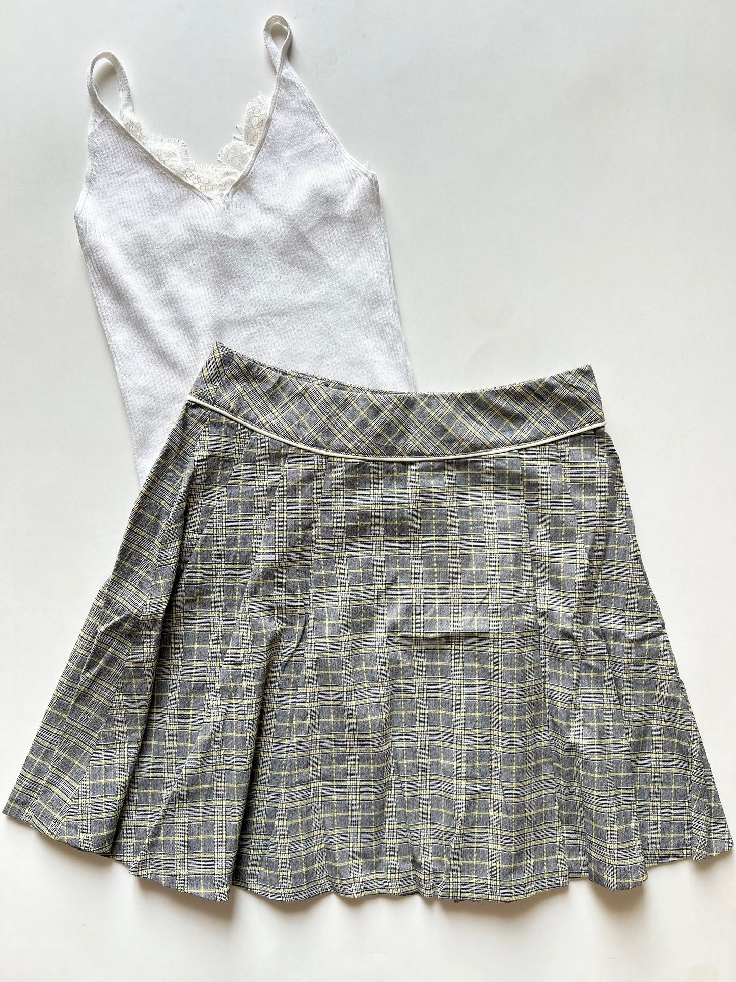 Side Button Skirt Waist 28”