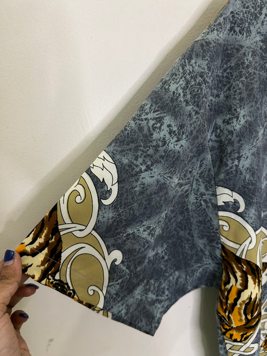 Tiger Print Shirt: Chest- 44β