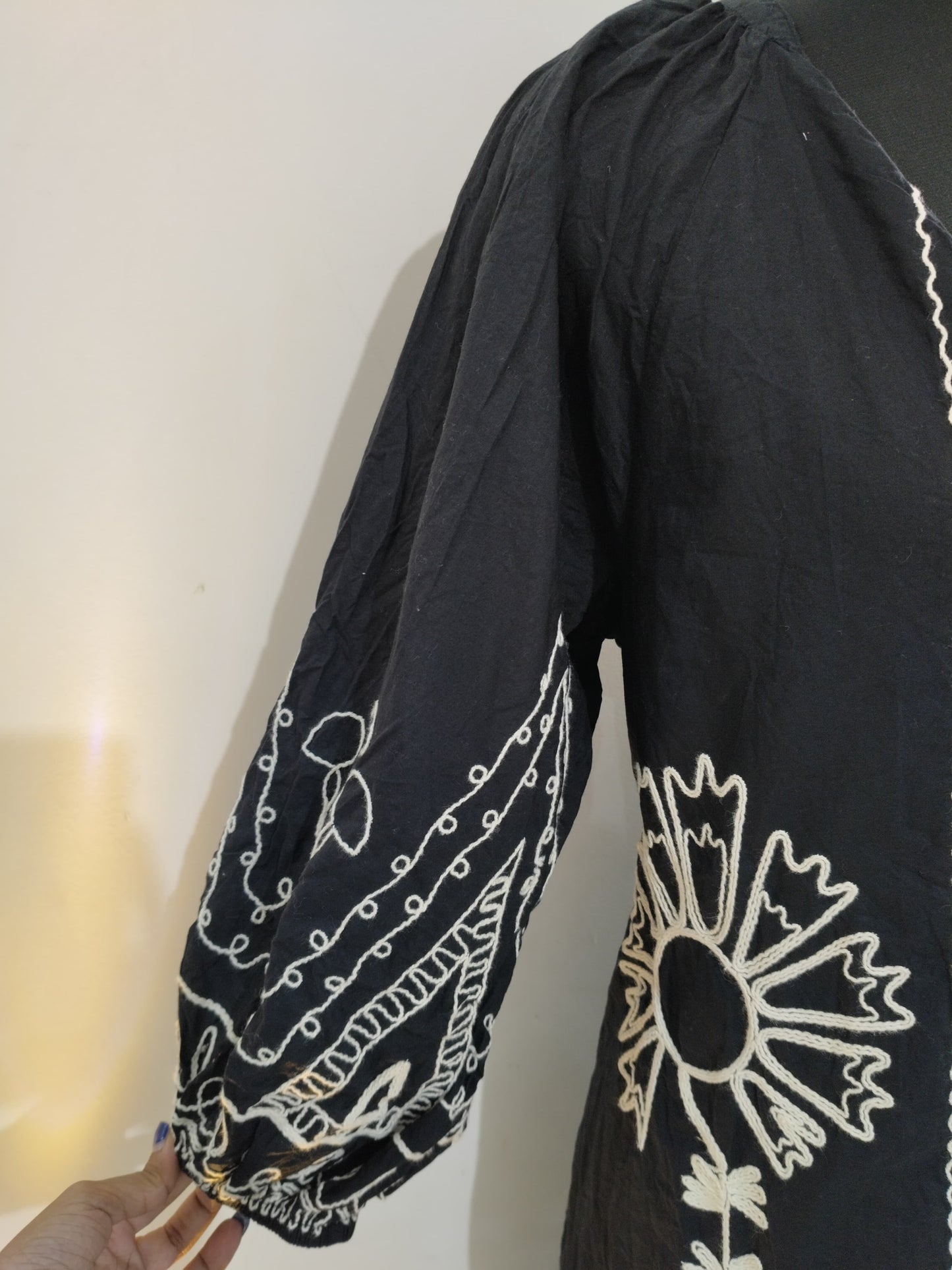 B&W Embroidered Cotton Dress: Bust- 46”