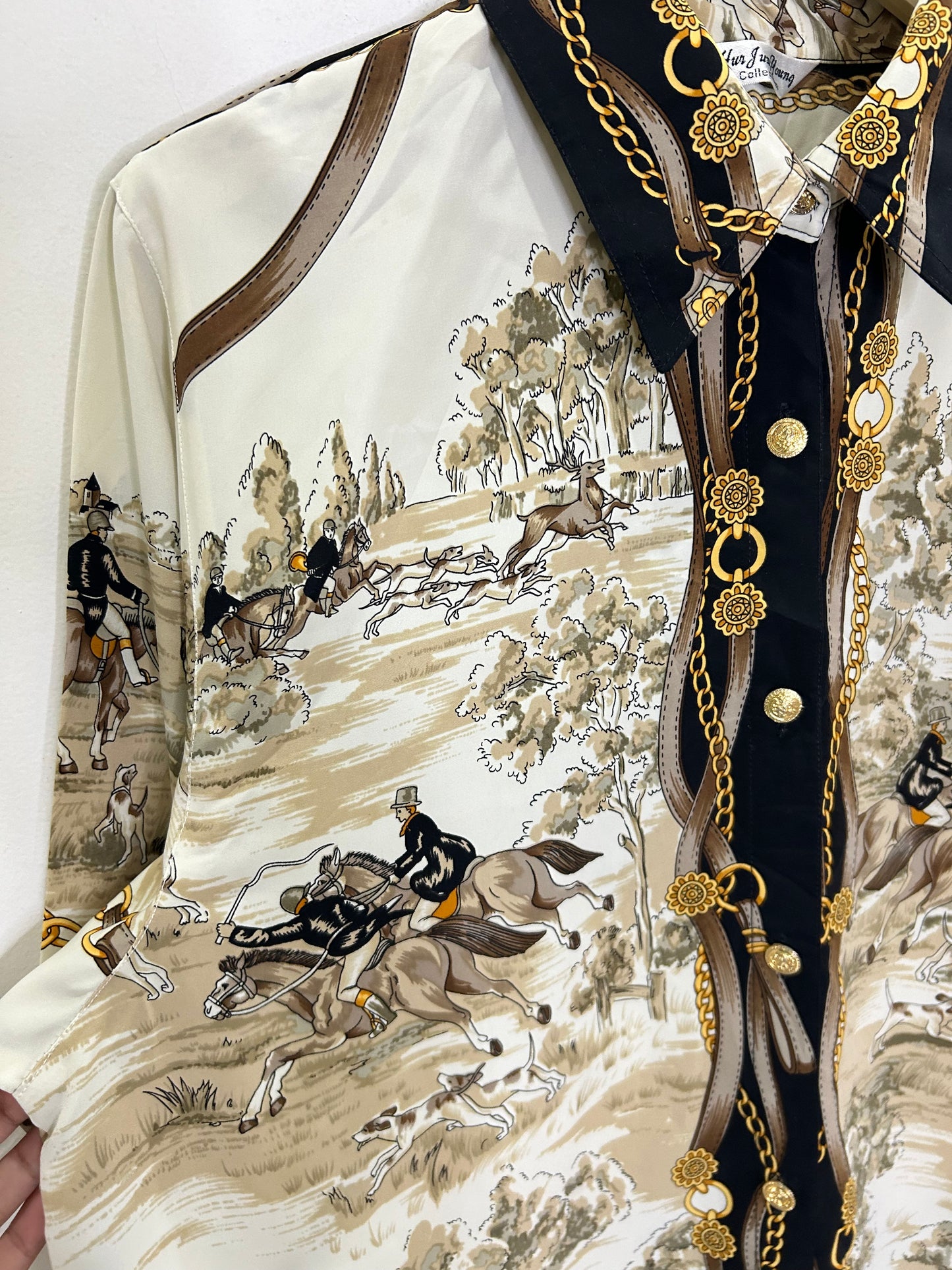 Horse Shirt: Chest- 42”