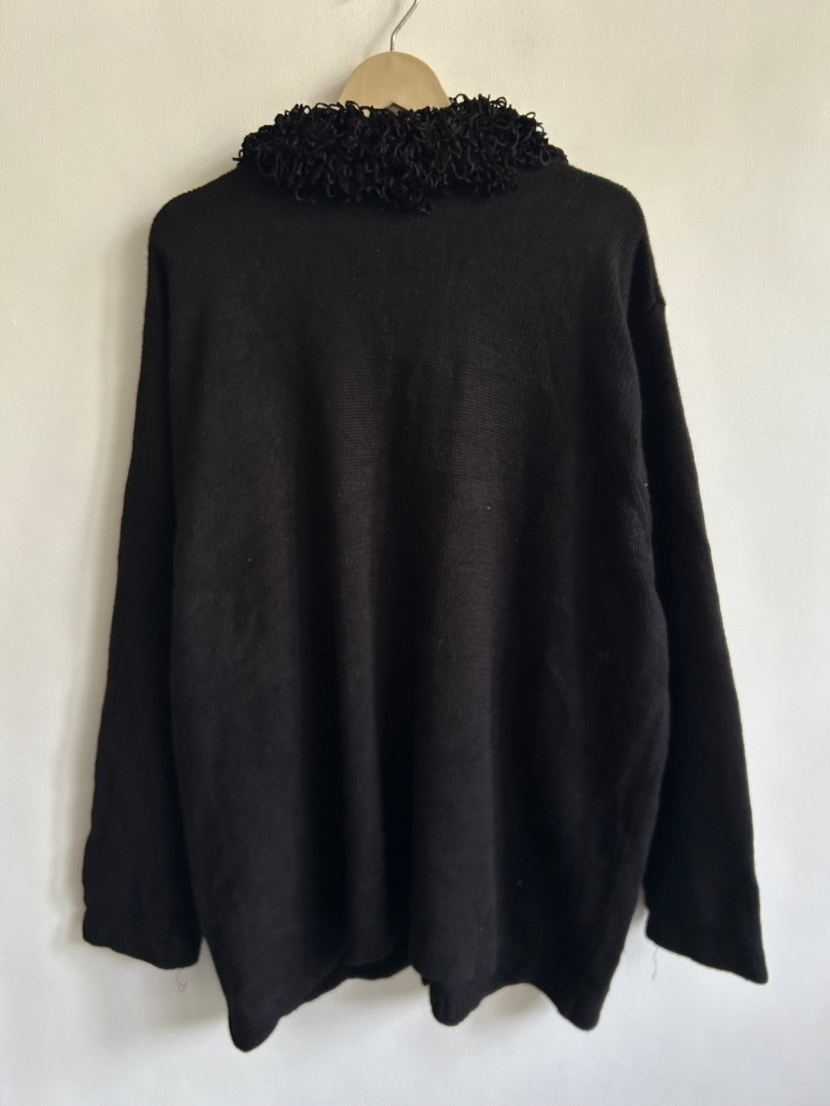 Victoria Woman Gloves Sweater