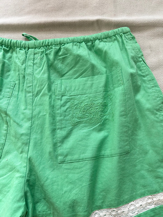 Green Lace Cotton Shorts: 34”
