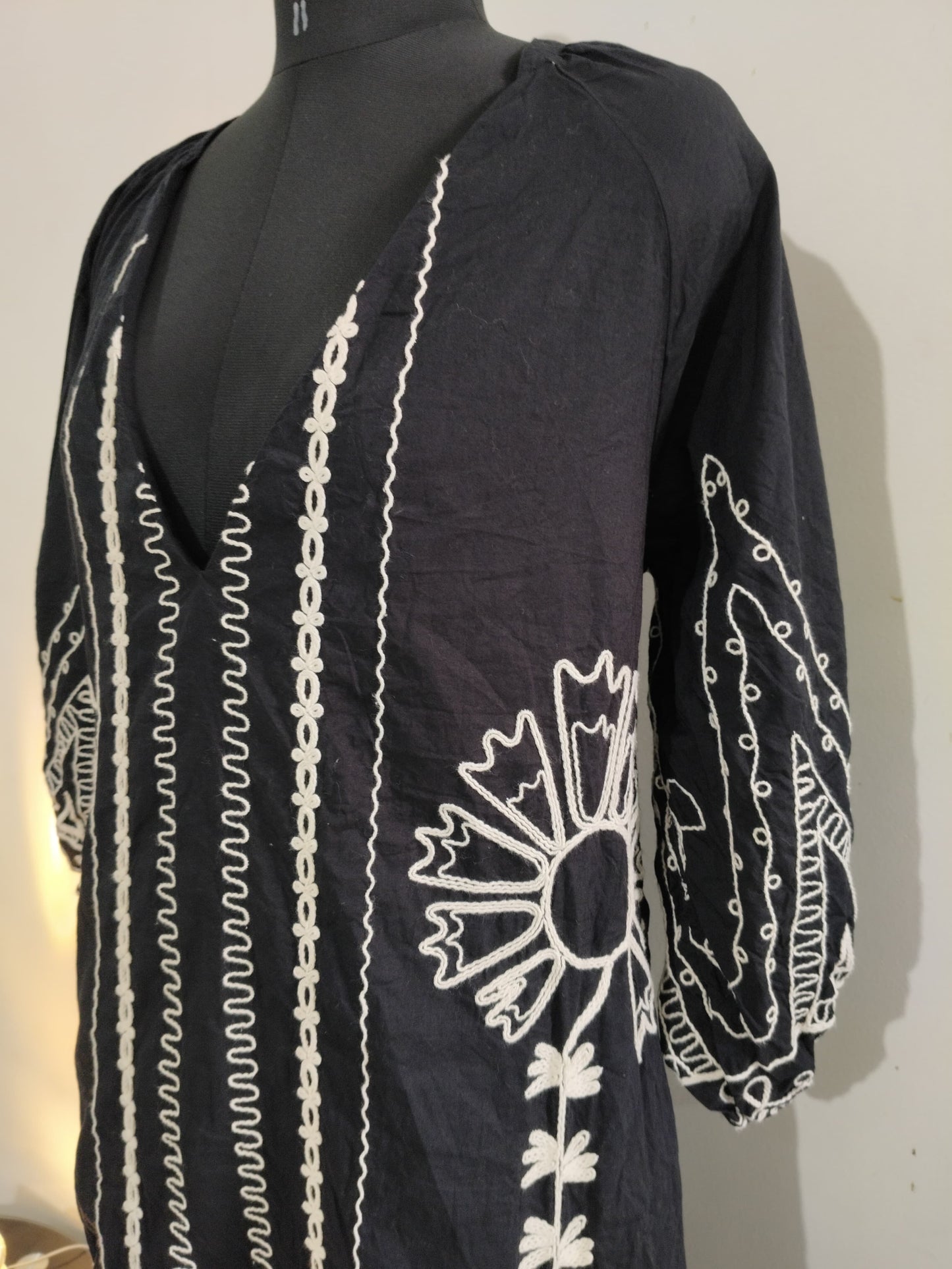 B&W Embroidered Cotton Dress: Bust- 46”
