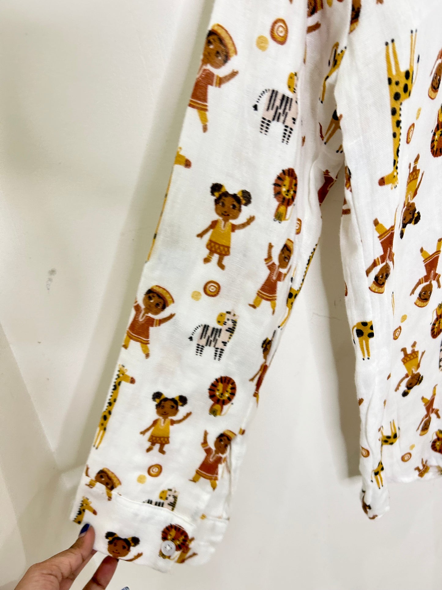 Print Shirt- Chest: 44”