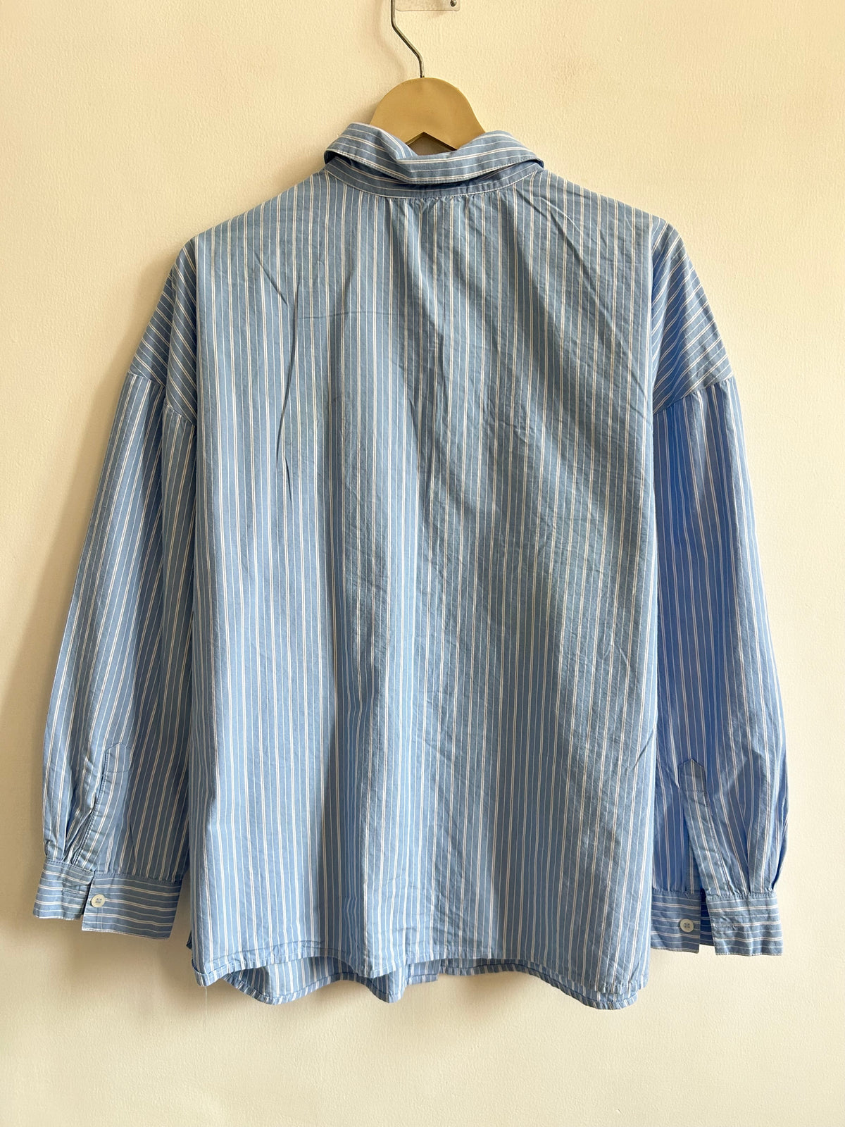 Striped Embroidery Shirt: 44”