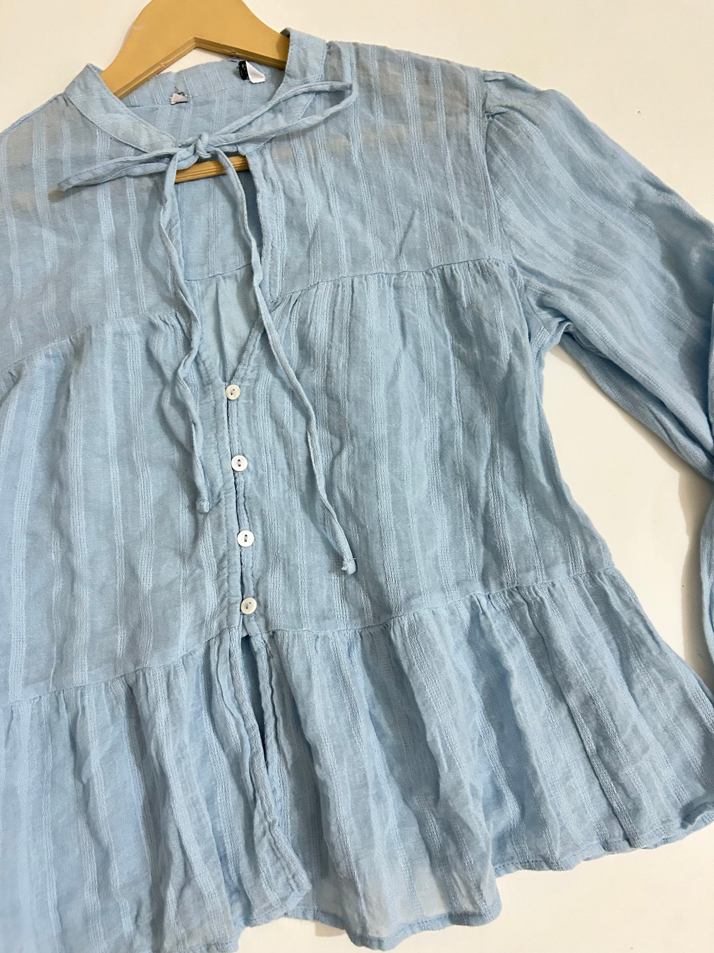 Pinteresty Knot Top