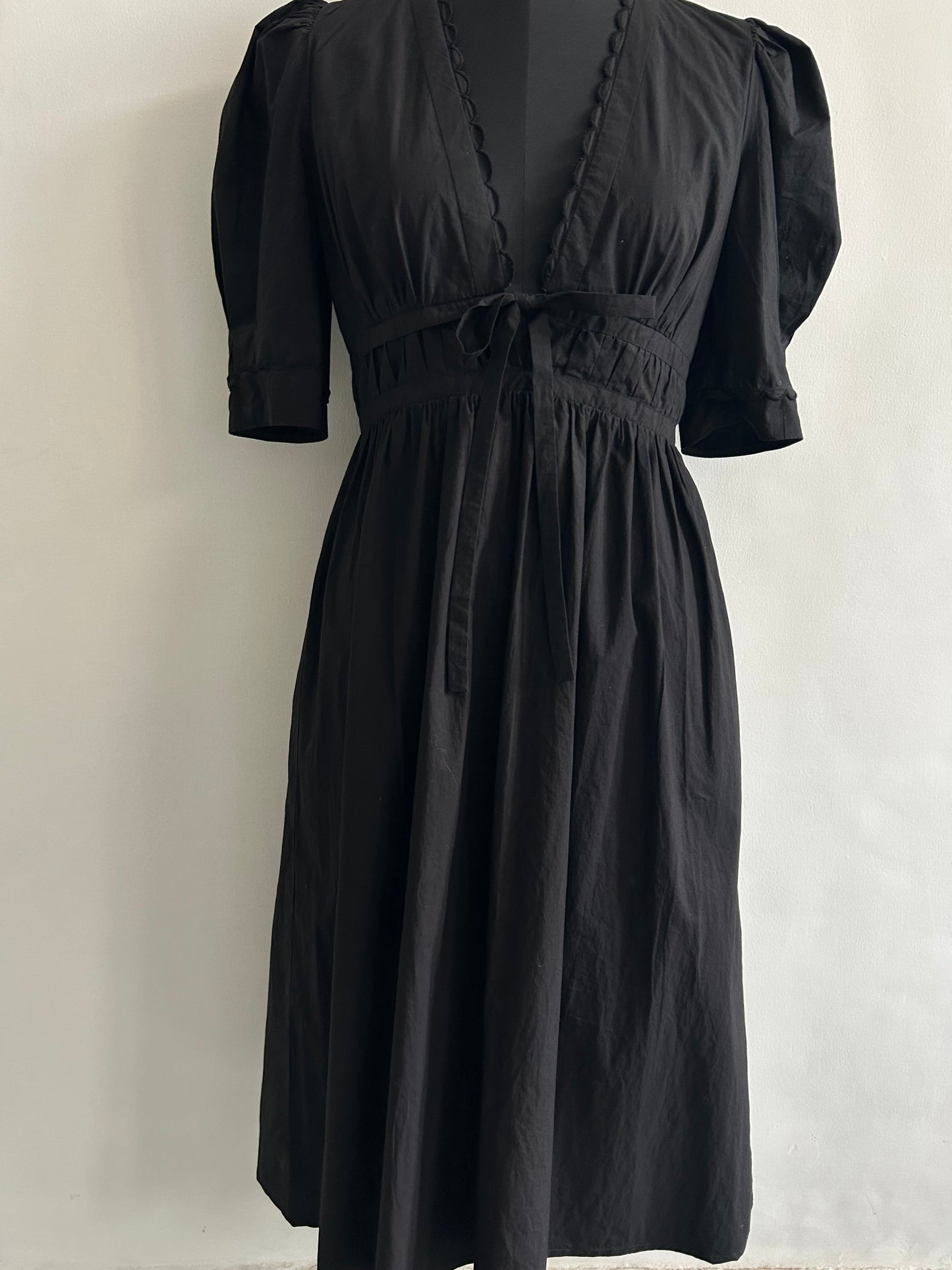 Black Knot Dress