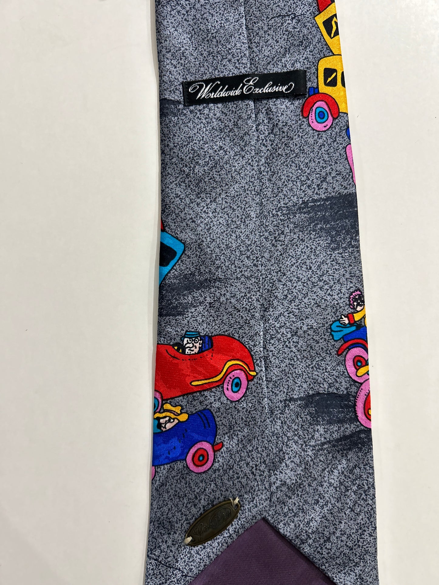 Car-Animated Tie