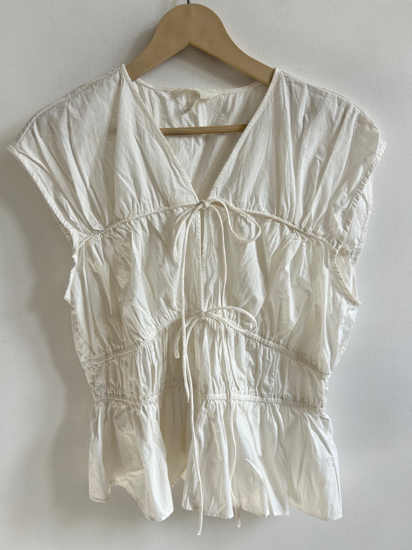 Whit Cotton Knot Top