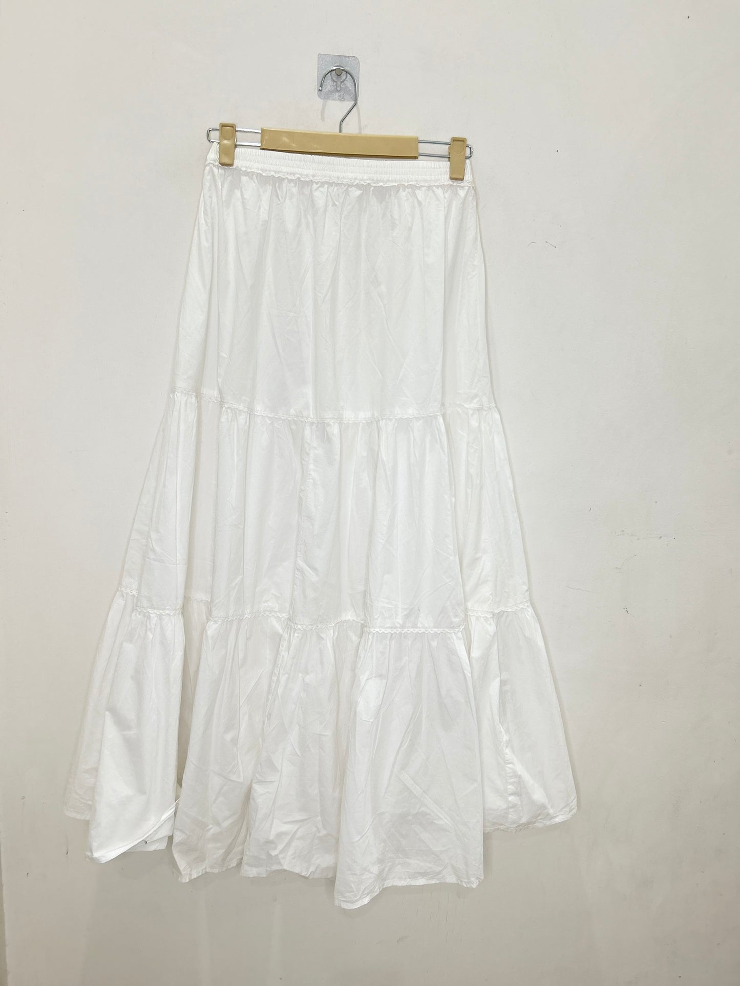 White Cotton Solid Skirt