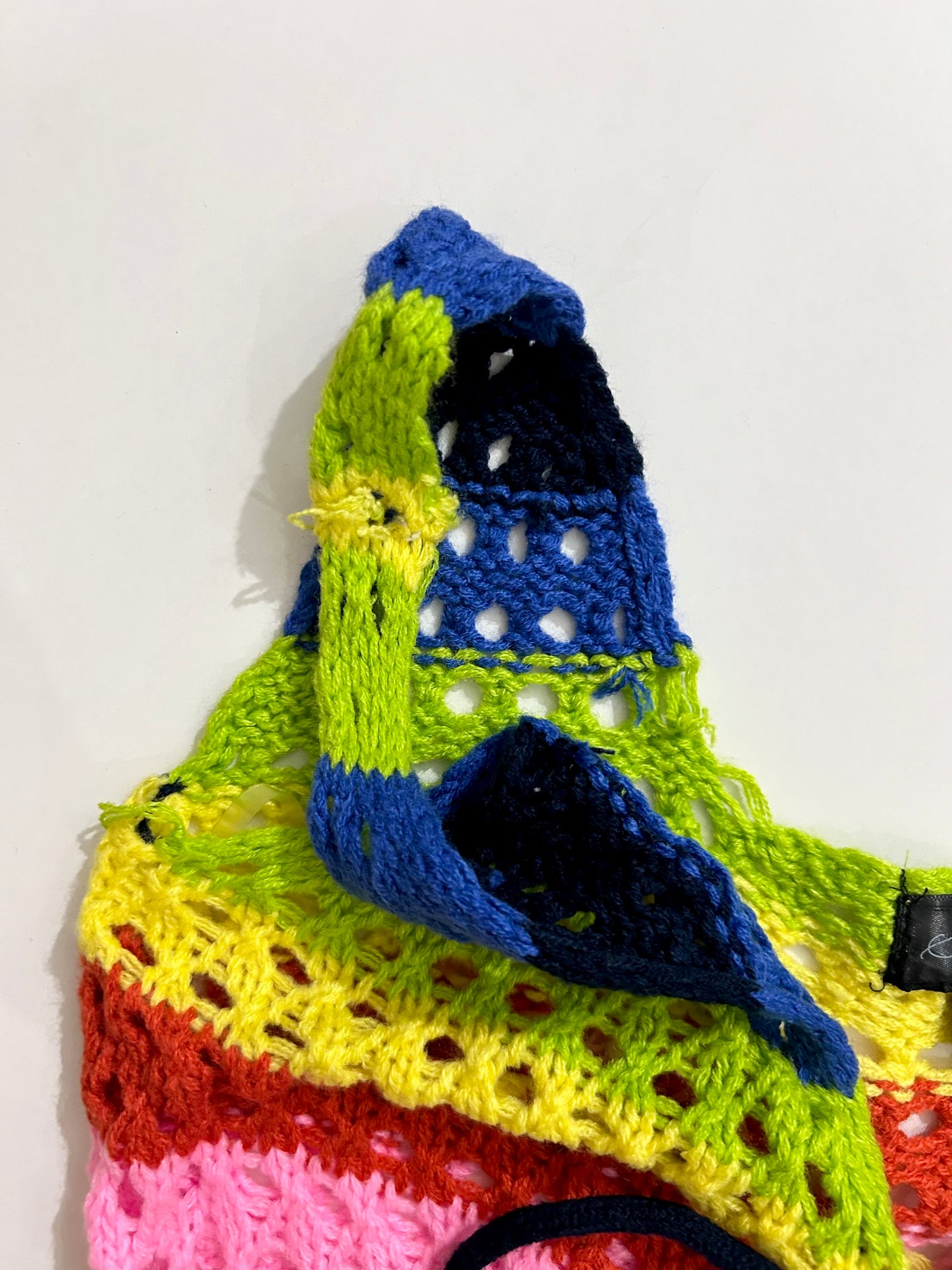 Rainbow Top: Bust- 30” TO 40”