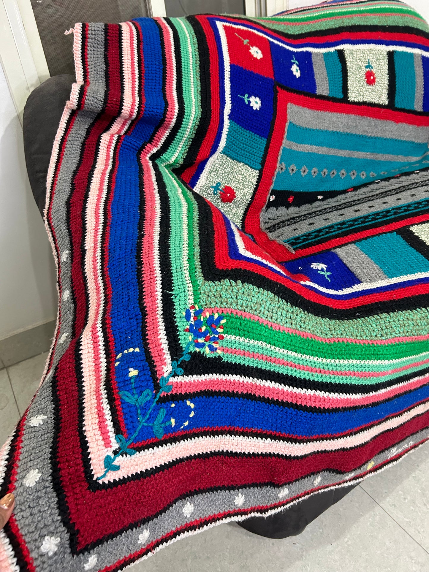 Daisy Square Crochet Throw