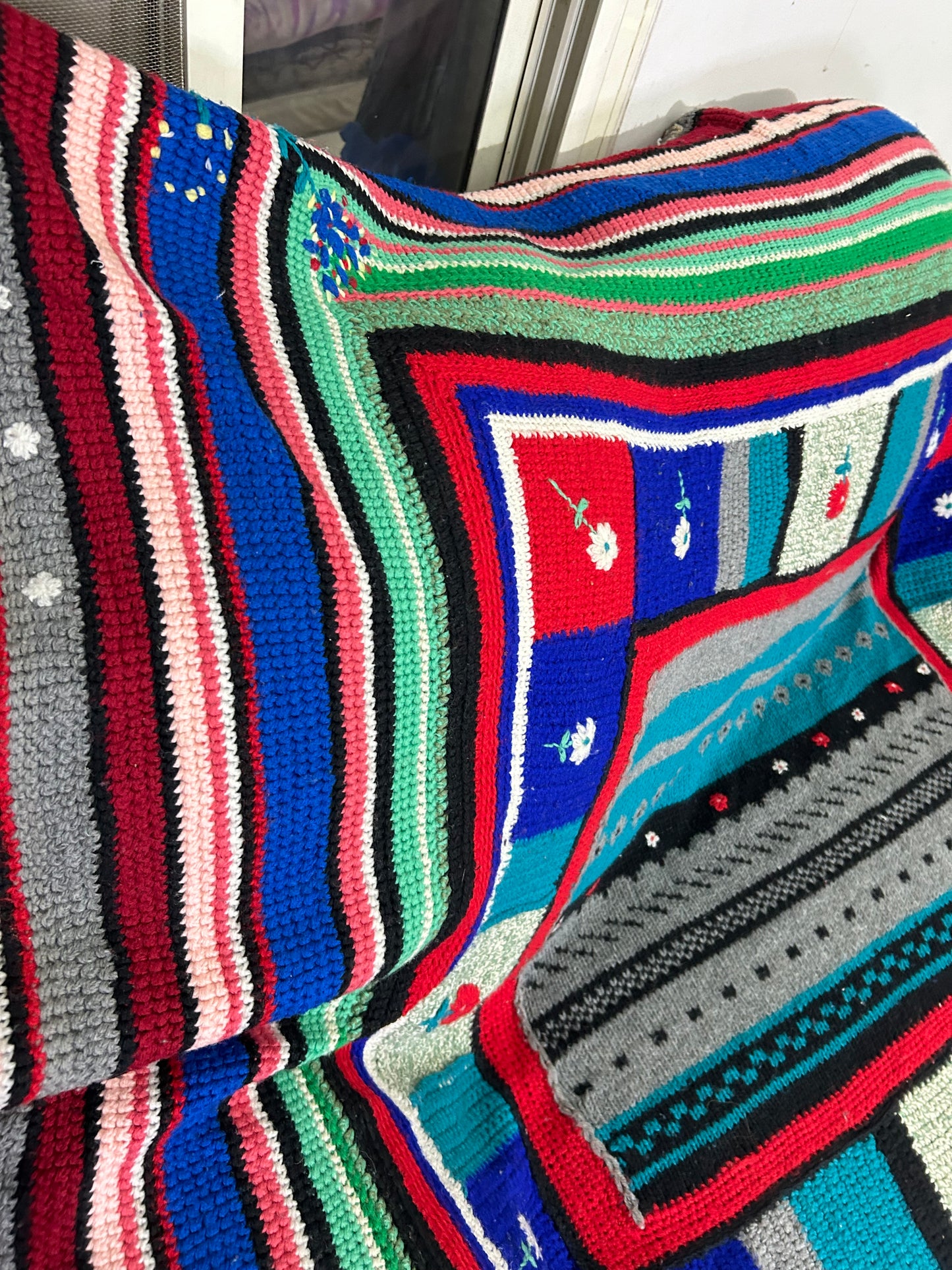 Daisy Square Crochet Throw
