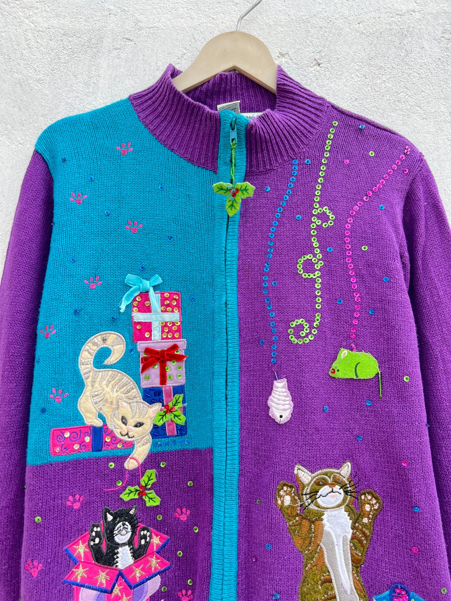 Heirloom Collectibles Christmas Cat Sweater