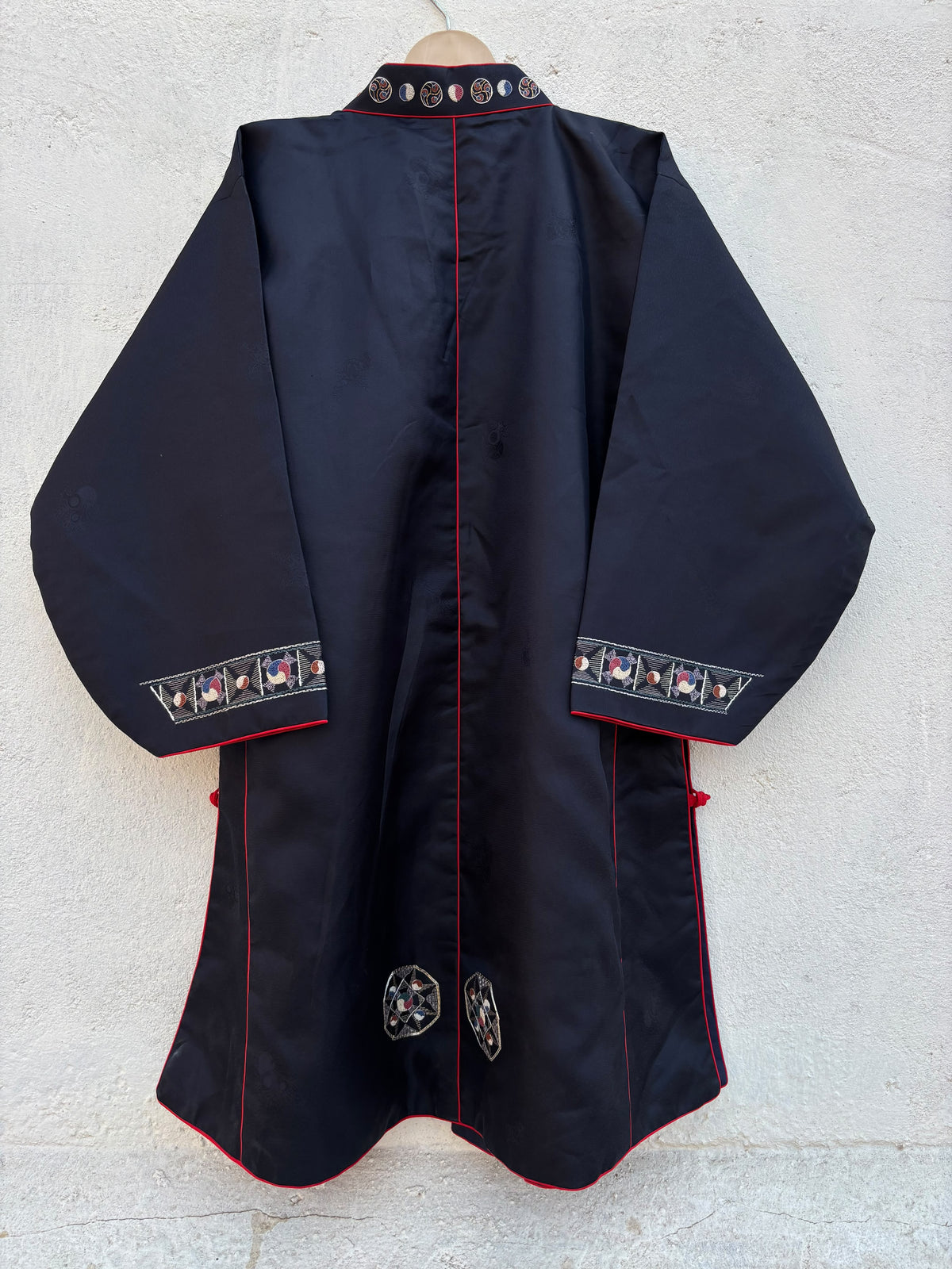 Vintage Jacket: 40”