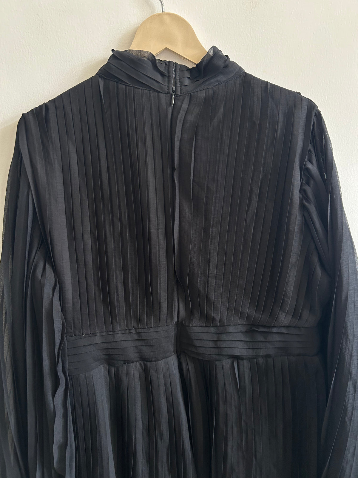 Black Pleated Flared Sleeves Dress