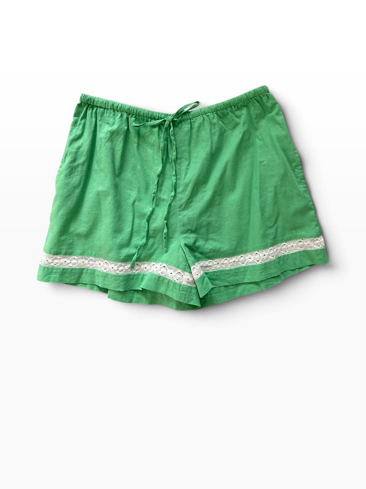 Green Lace Cotton Shorts: 34”
