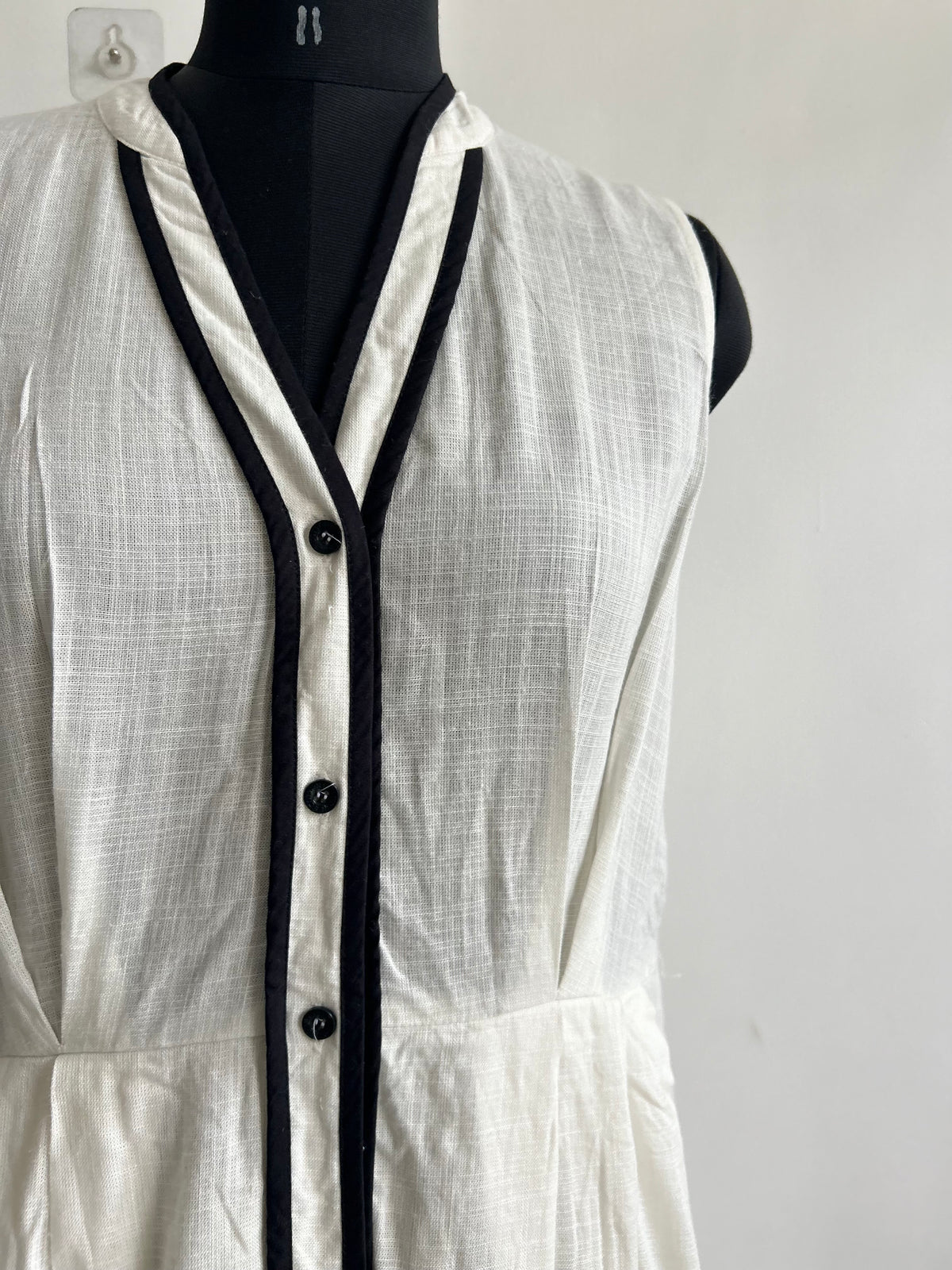 White Detailed Dress: 42”