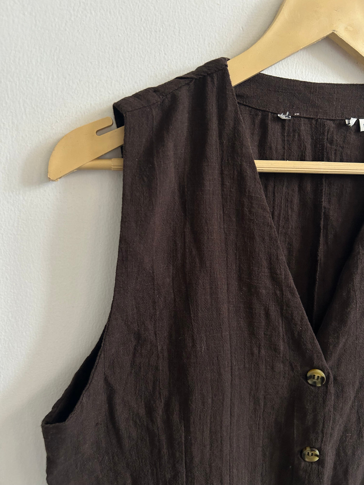 Brown Cotton Vest: 38”