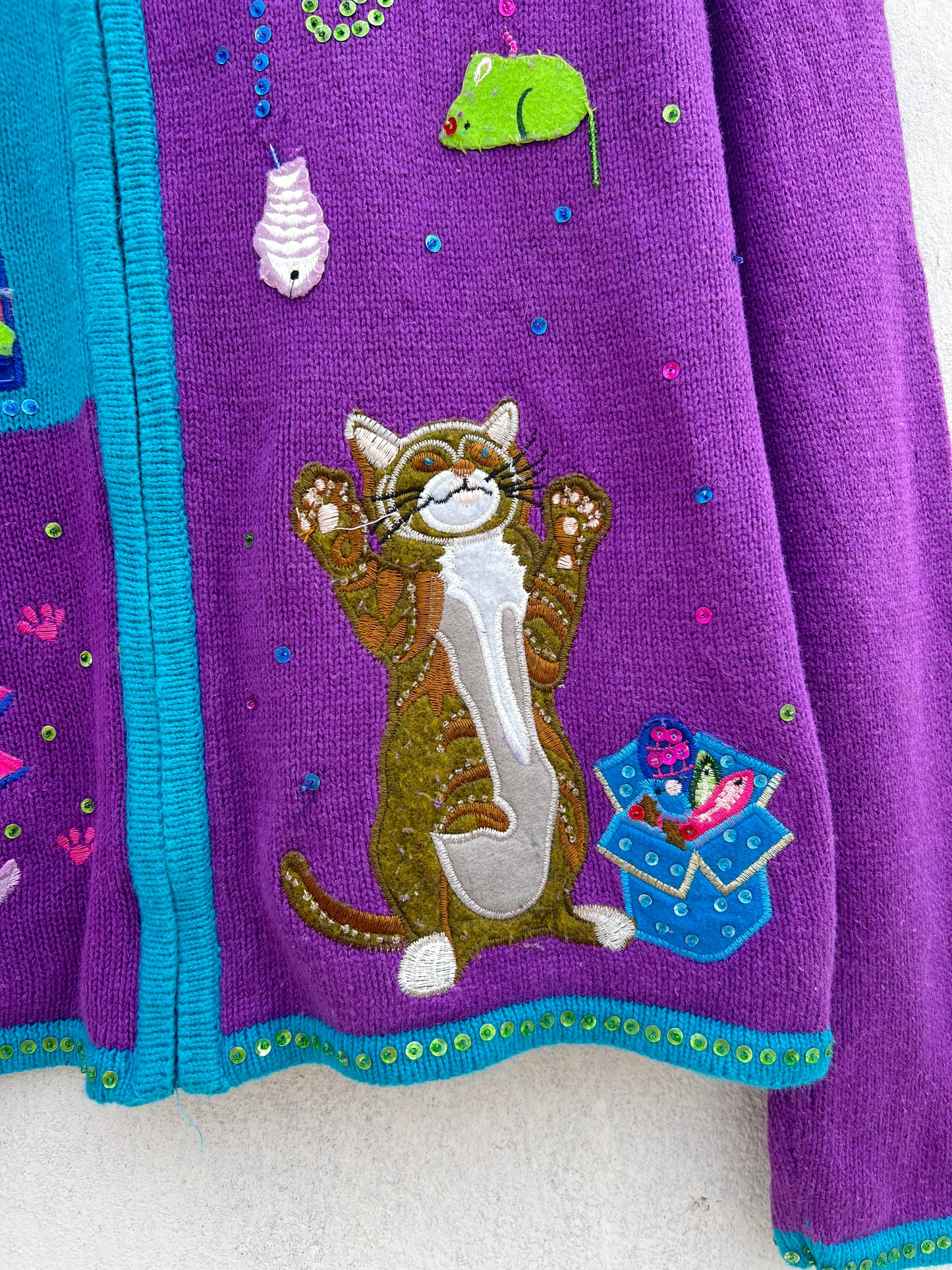 Heirloom Collectibles Christmas Cat Sweater
