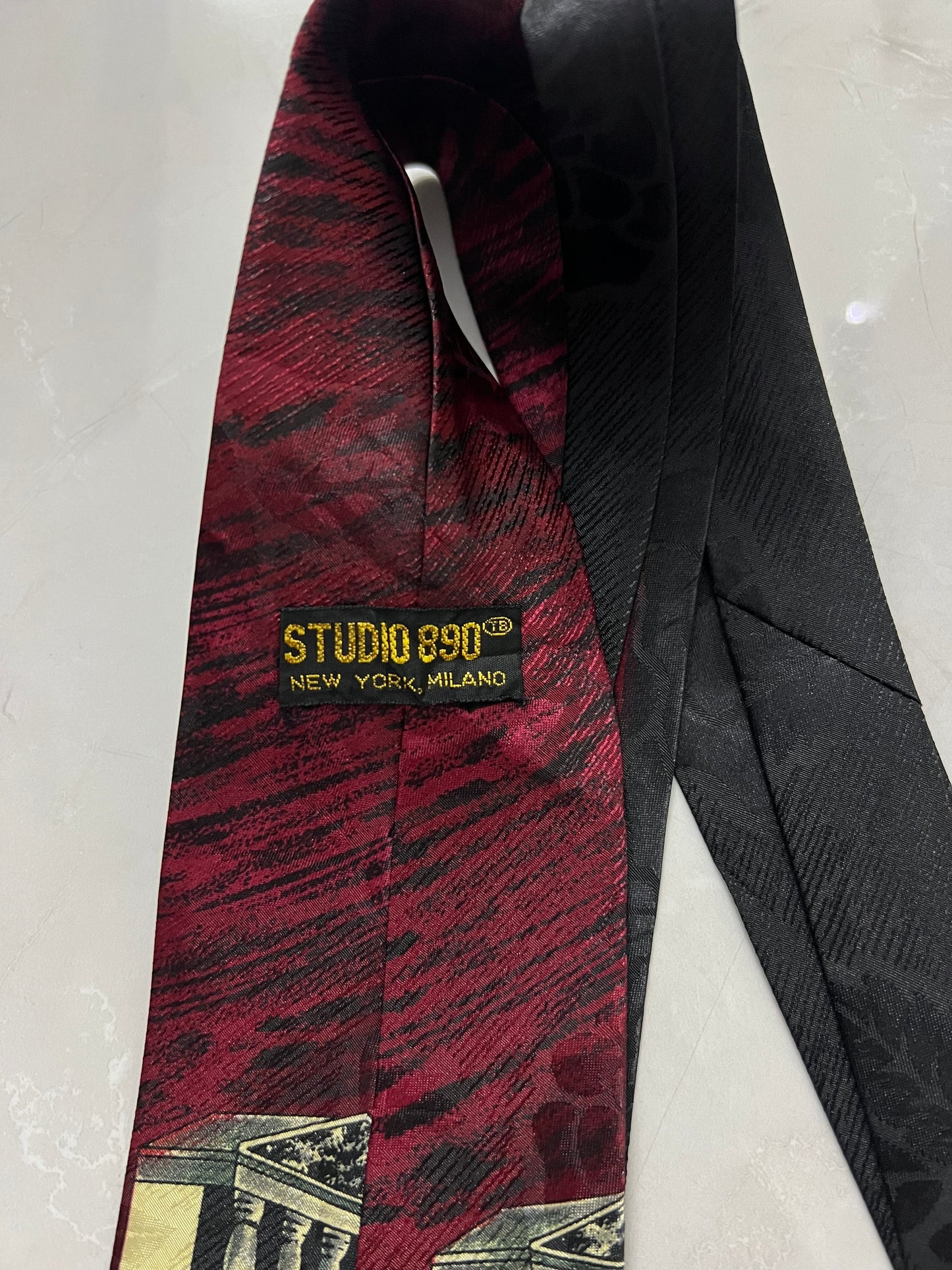 Studio Tie