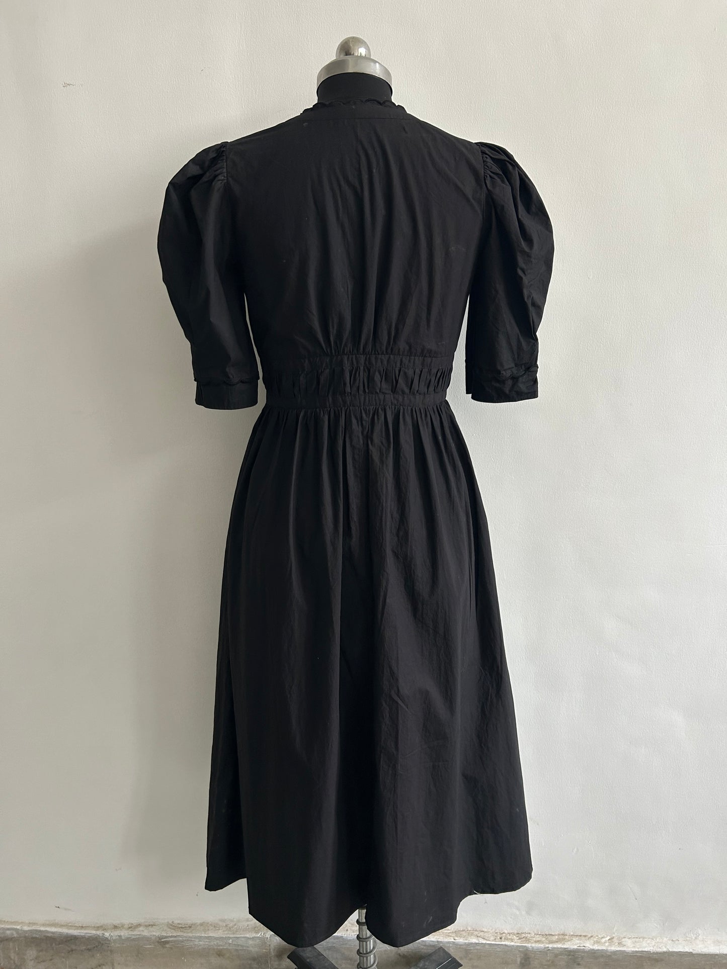 Black Knot Dress