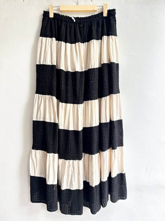 Crochet B&W Skirt
