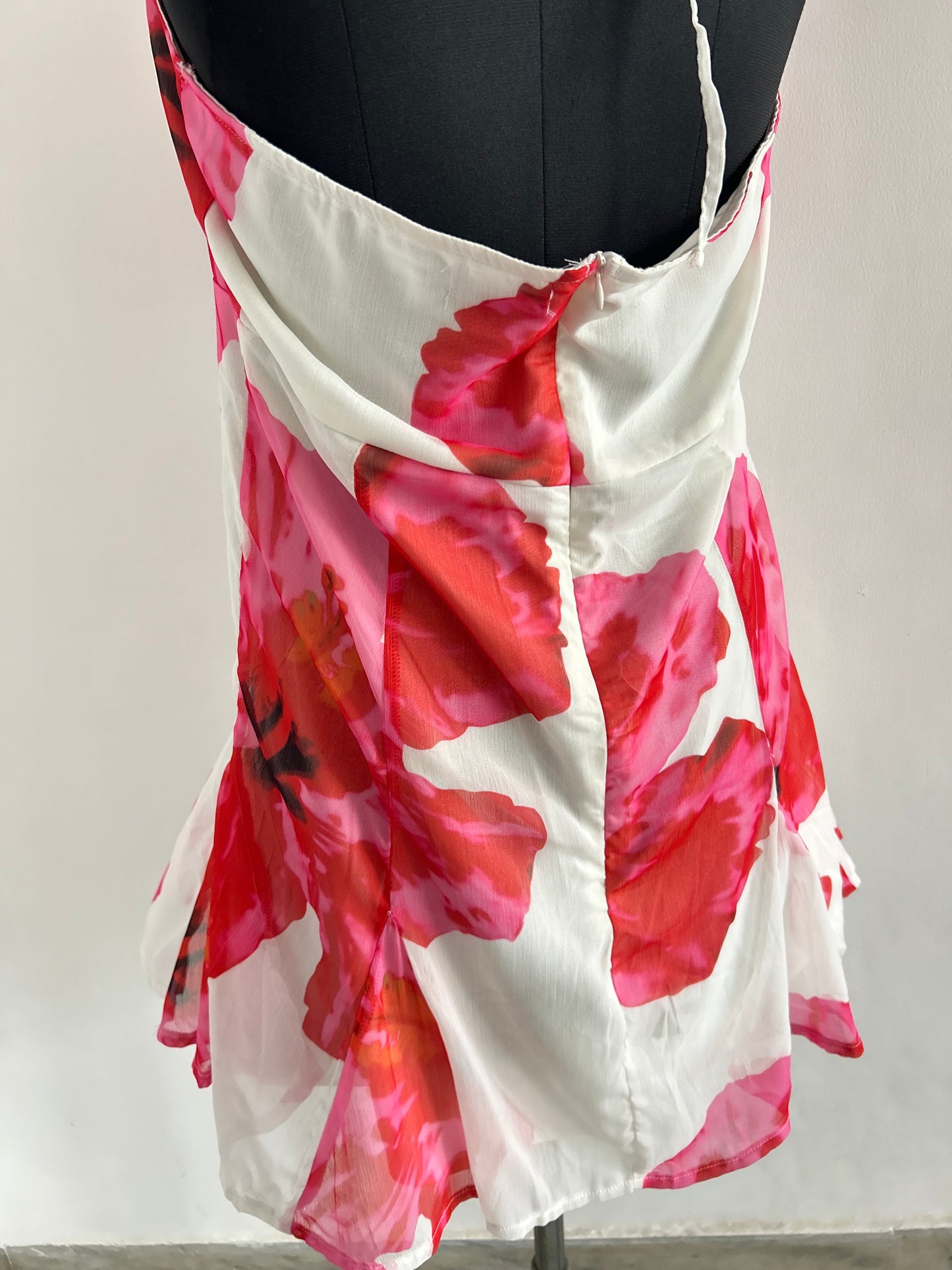 Boohoo floral chiffon strappy mini dress pink floral print