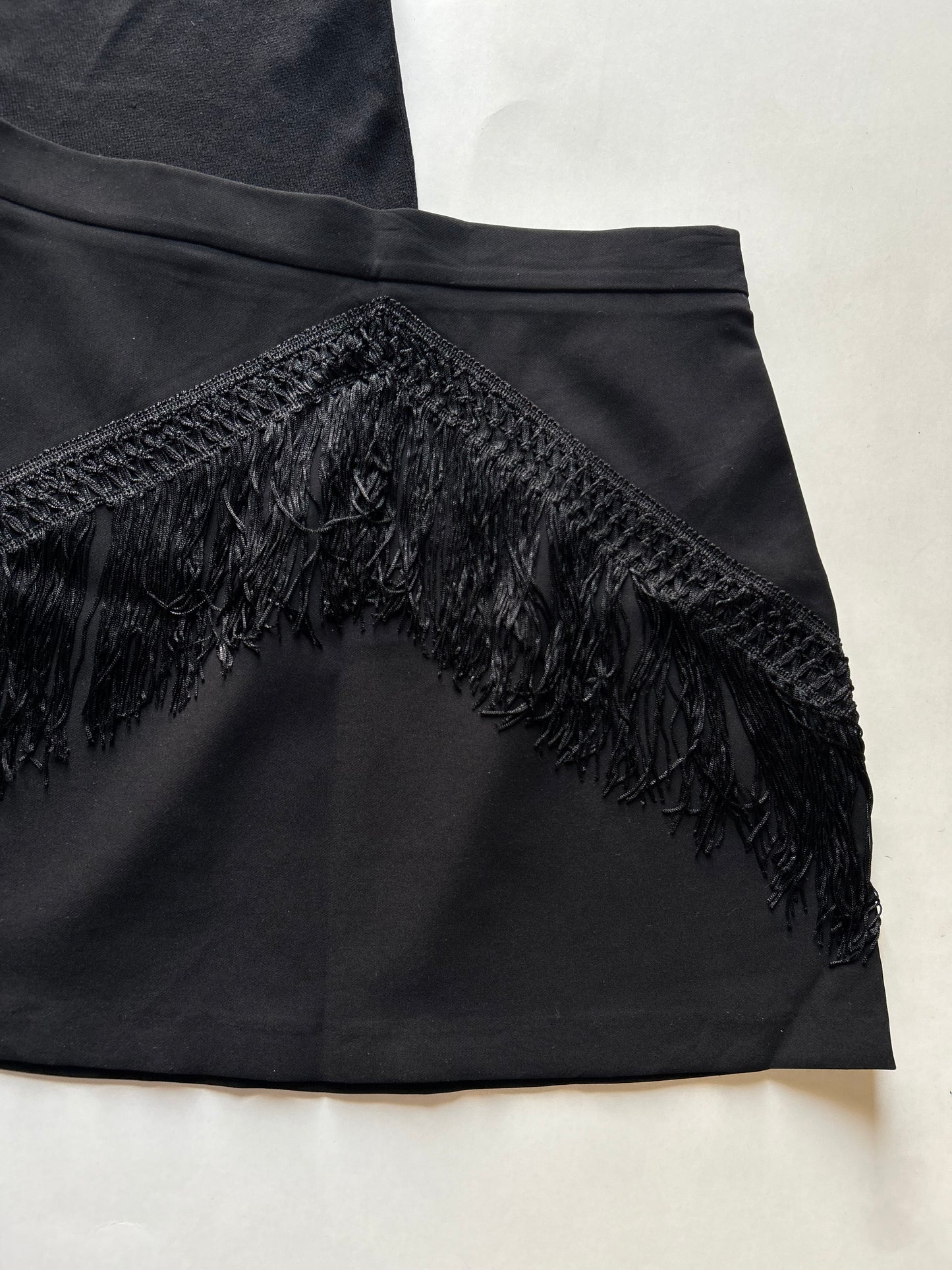 Front Fring Skirt Waist 32”