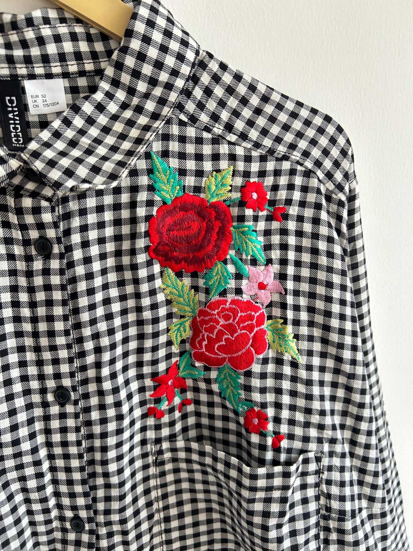 Ghin gam Floral Shirt