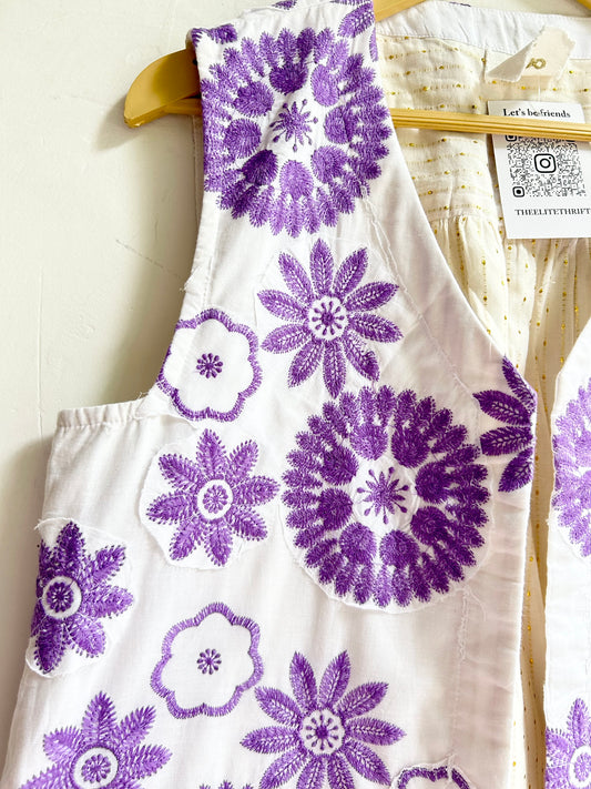 Cotton Patchwork Embroidered Vest: Chest-40”